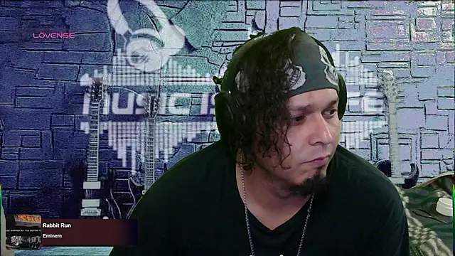 chino roz online show from March 5, 2025, 9:16 am