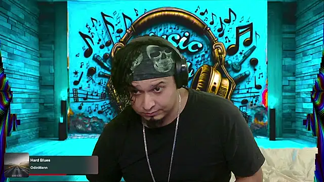 chino roz online show from March 12, 2025, 2:12 pm