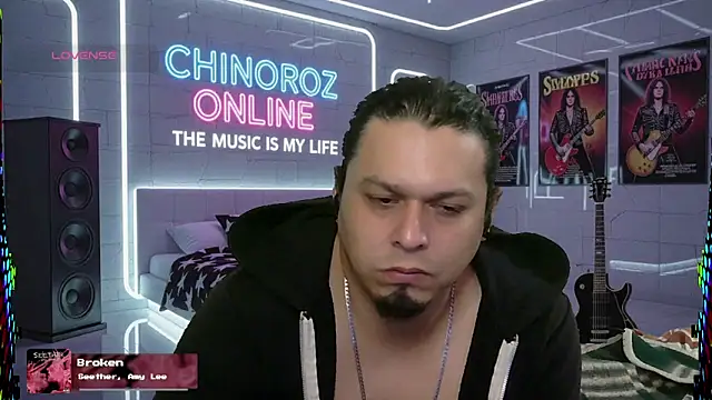 chino roz online show from October 3, 2025, 3:42 pm