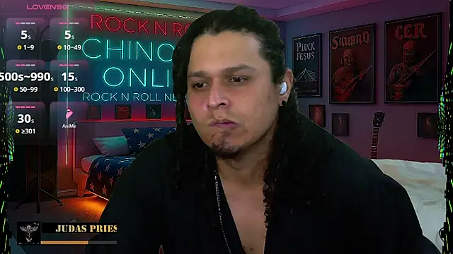 Snapshot of chino_roz chatting on February 15, 2026, 6:10 am chino roz online show from February 15, 2026, 6:10 am