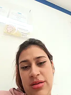 Latina sexy1 online show from September 22, 2025, 1:13 pm