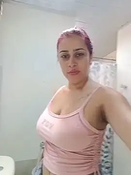 Latina sexy1 online show from May 17, 2026, 3:08 pm