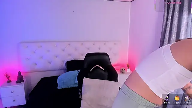 Aron cruz online show from October 20, 2025, 1:33 pm