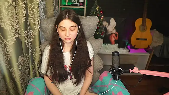 Snapshot of delicatedBailey chatting on April 28, 2026, 4:50 am delicatedBailey online show from April 28, 2026, 4:50 am