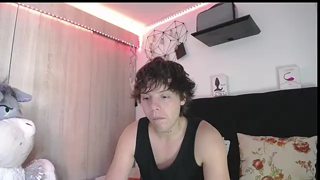 Snapshot of Santiago_kiler chatting on March 2, 2026, 8:26 pm Santiago kiler online show from March 2, 2026, 8:26 pm