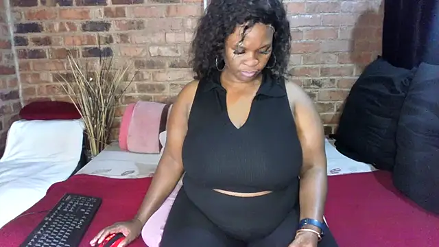 DIRTIENASTY online show from October 28, 2025, 5:33 am