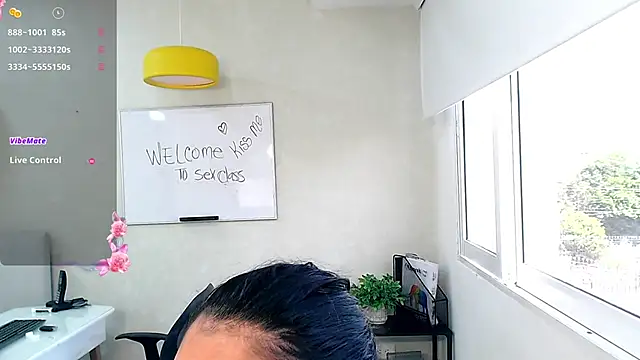 Sassy--Girl online show from January 14, 2025, 7:11 pm