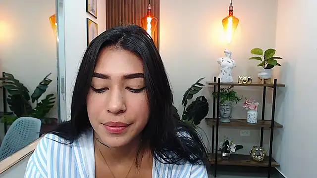 Sassy--Girl online show from January 16, 2025, 6:48 pm