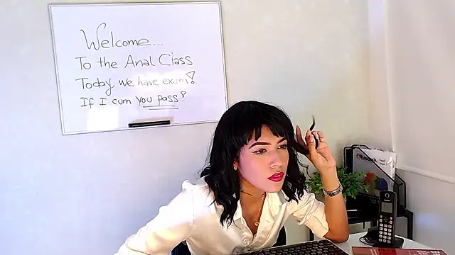 Sassy--Girl online show from January 17, 2025, 7:49 pm