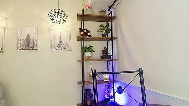 Sassy--Girl online show from March 5, 2026, 6:15 pm