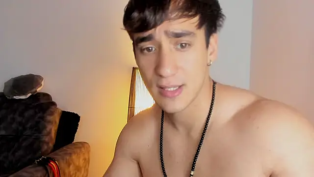 AlexRivera6 online show from November 26, 2025, 7:48 pm