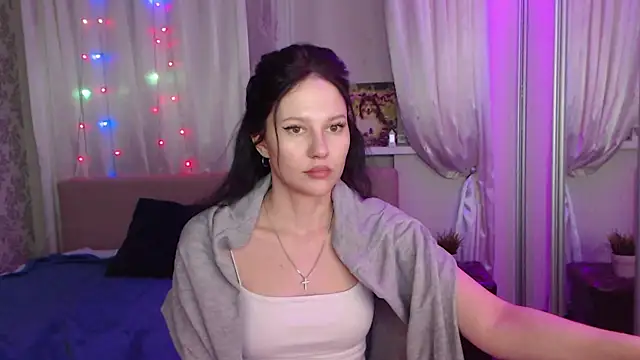 Snapshot of Zlata888 chatting on February 28, 2026, 8:43 pm Zlata888 online show from February 28, 2026, 8:43 pm