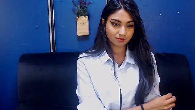 Delilah Blazee online show from March 11, 2025, 11:33 am