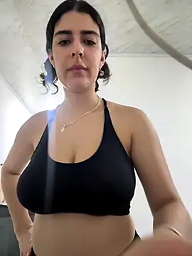  Niah  online show from September 27, 2025, 11:21 pm