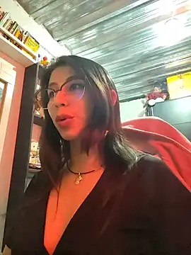 kateeen18 online show from December 15, 2025, 3:00 am