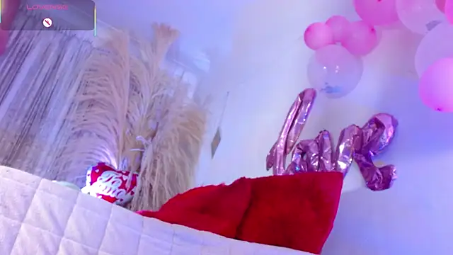 Snapshot of gatuwildhott chatting on February 22, 2026, 7:45 pm gatuwildhott online show from February 22, 2026, 7:45 pm