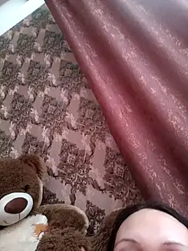 LeilaSaint online show from October 28, 2025, 7:45 am