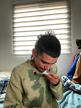 sorry-mom69 online show from October 31, 2025, 12:28 pm