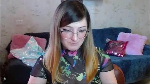 Snapshot of Arielsssplash chatting on October 30, 2025, 8:05 am Arielsssplash online show from October 30, 2025, 8:05 am