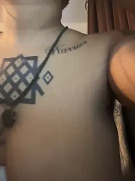 nickytheehawtie online show from April 7, 2026, 5:02 pm