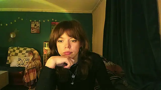 ClancyMorissey online show from November 9, 2025, 6:39 pm