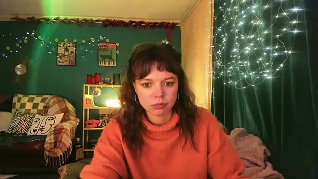 ClancyMorissey online show from December 19, 2025, 7:21 pm