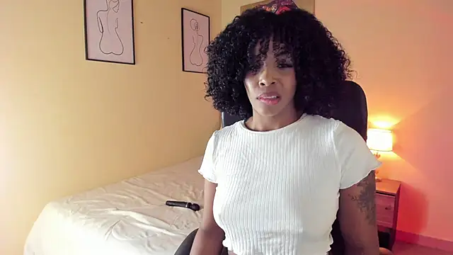 Snapshot of AitanaBrown_ chatting on January 31, 2025, 12:28 am AitanaBrown online show from January 31, 2025, 12:28 am