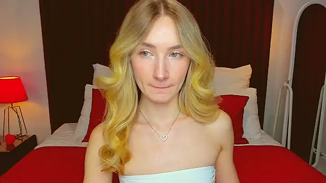 Snapshot of bella__rose chatting on March 10, 2025, 1:10 pm bella rose online show from March 10, 2025, 1:10 pm