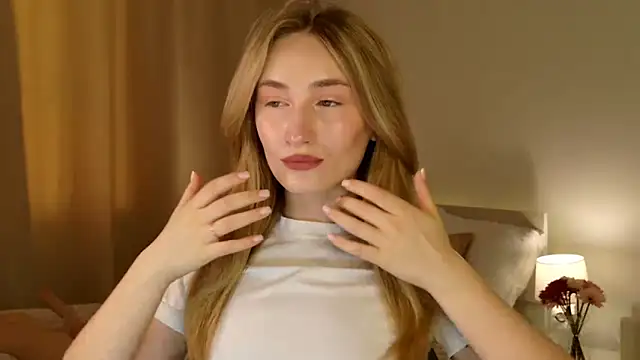 bella  rose online show from February 27, 2026, 1:33 pm