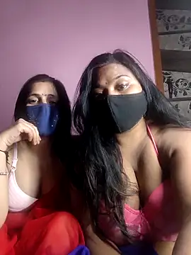 Snapshot of cutee__crazy chatting on December 5, 2025, 5:20 pm cutee crazy online show from December 5, 2025, 5:20 pm