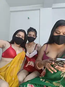 cutee  crazy online show from May 20, 2026, 2:12 pm
