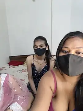 cutee  crazy online show from May 29, 2026, 2:15 pm