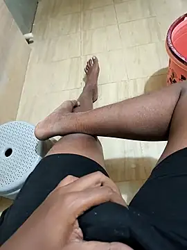 Snapshot of mkmony chatting on February 11, 2025, 6:22 pm mkmony online show from February 11, 2025, 6:22 pm