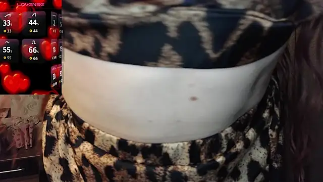 Snapshot of AgnesGraham chatting on October 15, 2025, 8:53 pm AgnesGraham online show from October 15, 2025, 8:53 pm