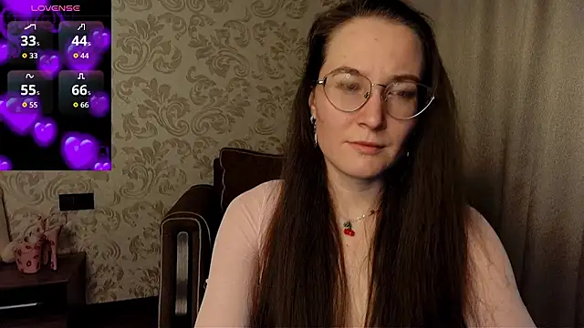 Snapshot of AgnesGraham chatting on December 3, 2025, 10:30 pm AgnesGraham online show from December 3, 2025, 10:30 pm