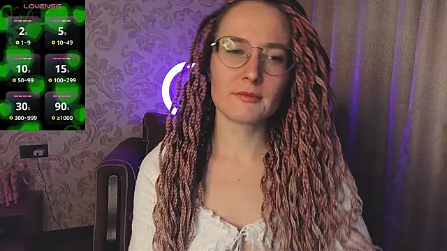 Snapshot of AgnesGraham chatting on December 14, 2025, 8:02 pm AgnesGraham online show from December 14, 2025, 8:02 pm