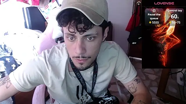 Snapshot of Apolo_S chatting on March 9, 2026, 5:28 pm Apolo S online show from March 9, 2026, 5:28 pm
