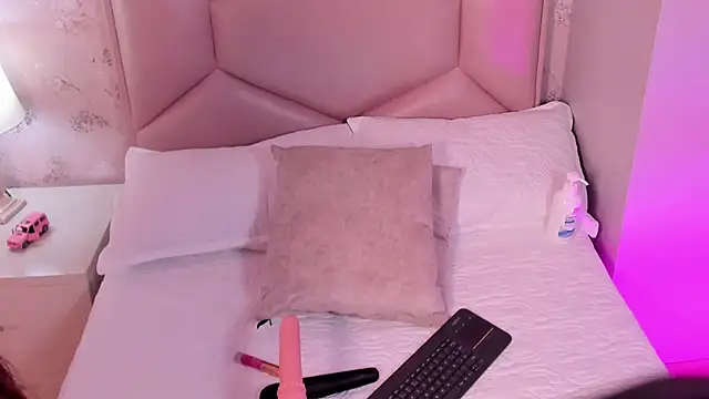 ambar sullivan online show from February 27, 2025, 2:54 pm