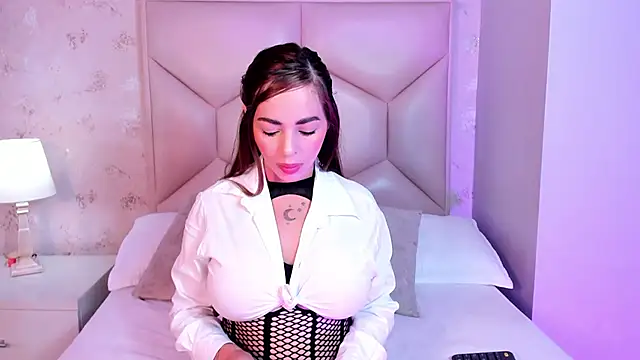 ambar sullivan online show from November 2, 2025, 11:34 am