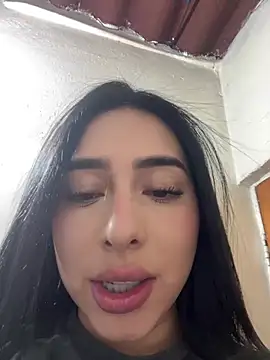 Snapshot of isabella_jade chatting on February 14, 2025, 2:23 pm isabella jade online show from February 14, 2025, 2:23 pm
