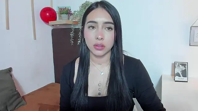 Snapshot of isabella_jade chatting on February 21, 2025, 7:32 pm isabella jade online show from February 21, 2025, 7:32 pm