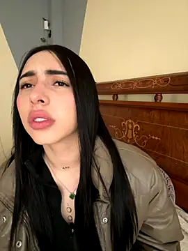 Snapshot of isabella_jade chatting on September 9, 2025, 1:43 pm isabella jade online show from September 9, 2025, 1:43 pm