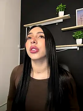 Snapshot of isabella_jade chatting on December 18, 2025, 8:37 pm isabella jade online show from December 18, 2025, 8:37 pm