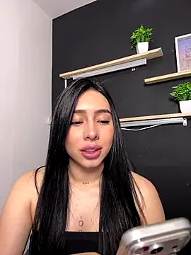 Snapshot of isabella_jade chatting on December 23, 2025, 12:08 am isabella jade online show from December 23, 2025, 12:08 am