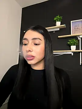 Snapshot of isabella_jade chatting on January 6, 2026, 10:34 pm isabella jade online show from January 6, 2026, 10:34 pm