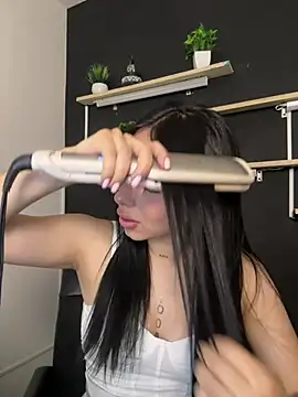 Snapshot of isabella_jade chatting on January 16, 2026, 10:25 pm isabella jade online show from January 16, 2026, 10:25 pm