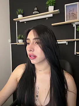 Snapshot of isabella_jade chatting on February 7, 2026, 10:24 pm isabella jade online show from February 7, 2026, 10:24 pm