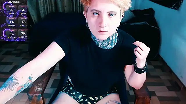 Marieblueeyes online show from November 12, 2025, 3:40 am