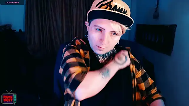 Snapshot of Marieblueeyes chatting on December 22, 2025, 9:34 pm Marieblueeyes online show from December 22, 2025, 9:34 pm