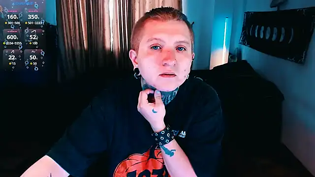 Snapshot of Marieblueeyes chatting on January 15, 2026, 9:18 pm Marieblueeyes online show from January 15, 2026, 9:18 pm